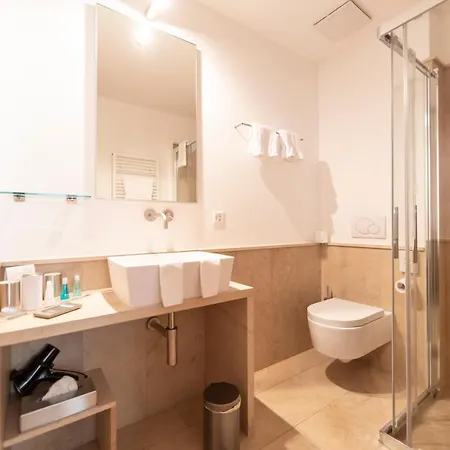 Muller - Mountain Hotel Pontresina