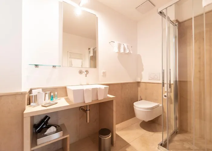 Mueller - Mountain Hotel Pontresina